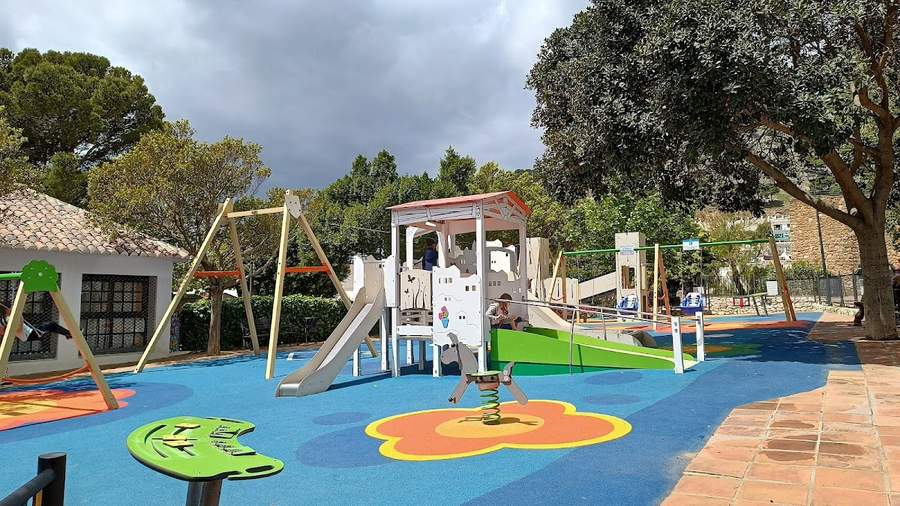 Parque Infantil de la Muralla