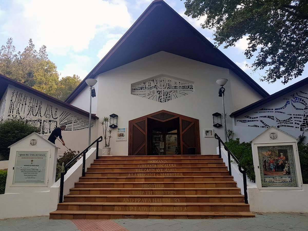 Parroquia Sto. Cristo del Calvario. Capilla Adoración Eucarística Perpetua Marbella