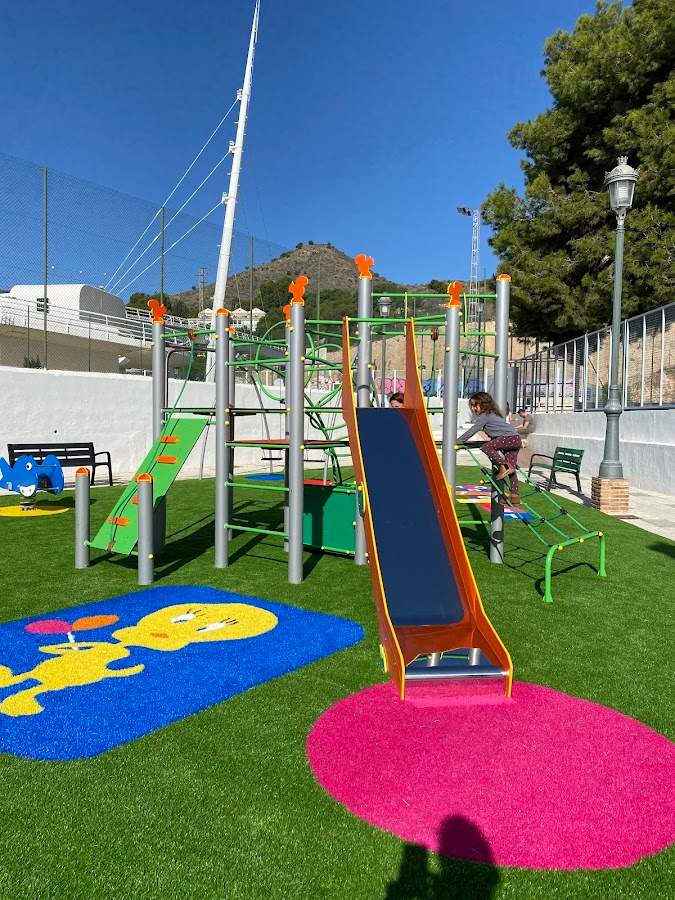 Parque infantil "Equilátero"