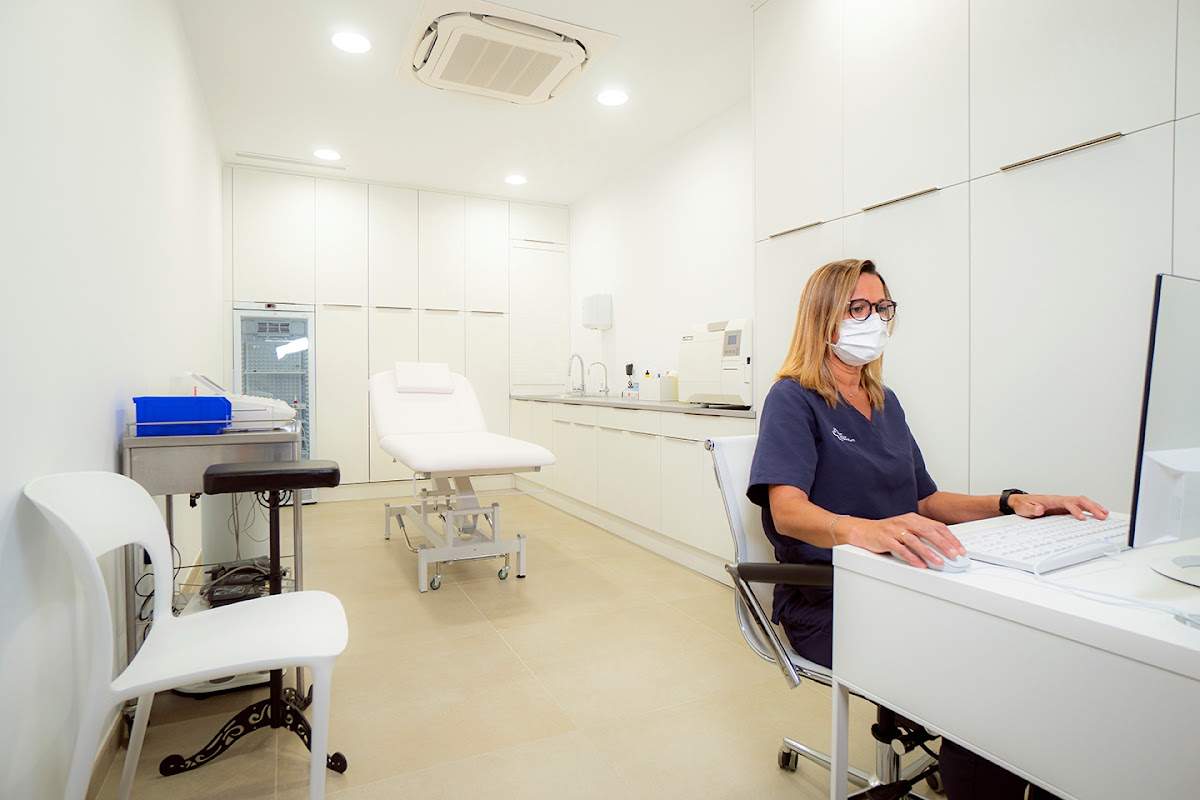 Clínica Premium Marbella [Jacinto Benavente]