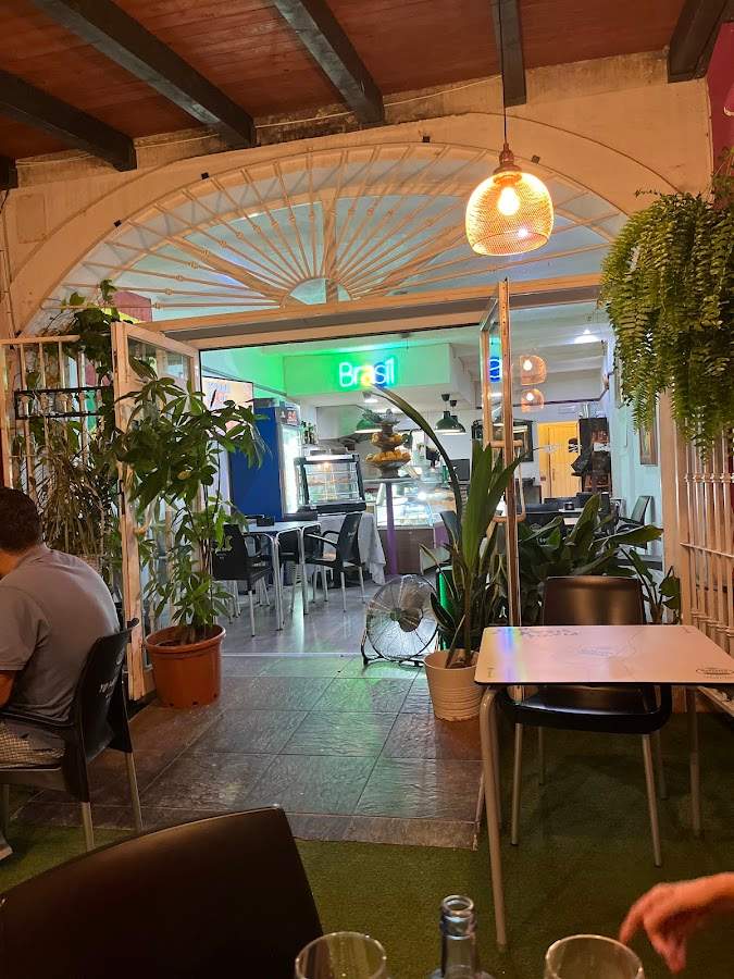 👩‍🍳 Miss Kroquetas - Restaurante & Grill brasileño 🇧🇷 Carne a la brasa, croquetas caseras y cócteles 🍹