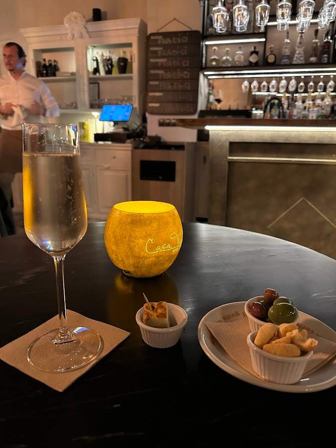 Casa Tua Wine Bar