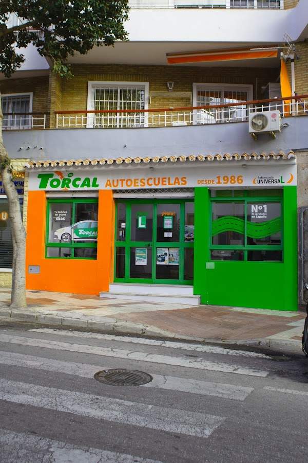 Torcal Formación - Torremolinos, Avenida Joan Miró | Autoescuela