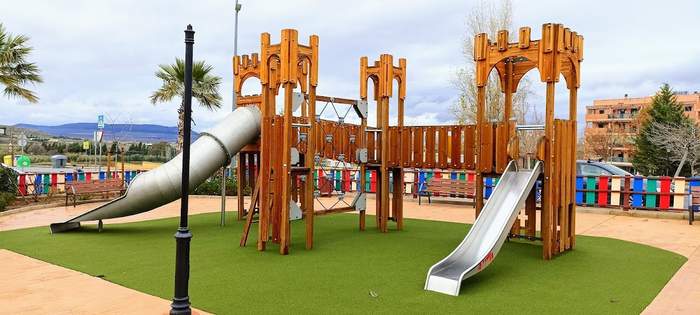 Parque Infantil - Castillo de madera