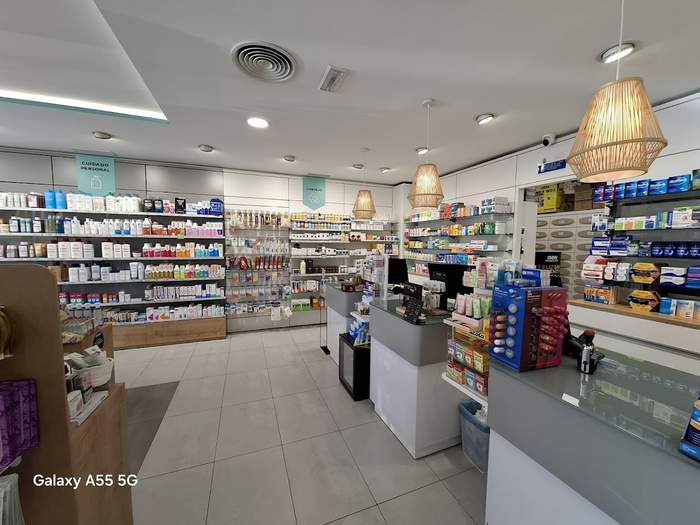 Farmacia Diana Lda. María Elena Paniza Llanos