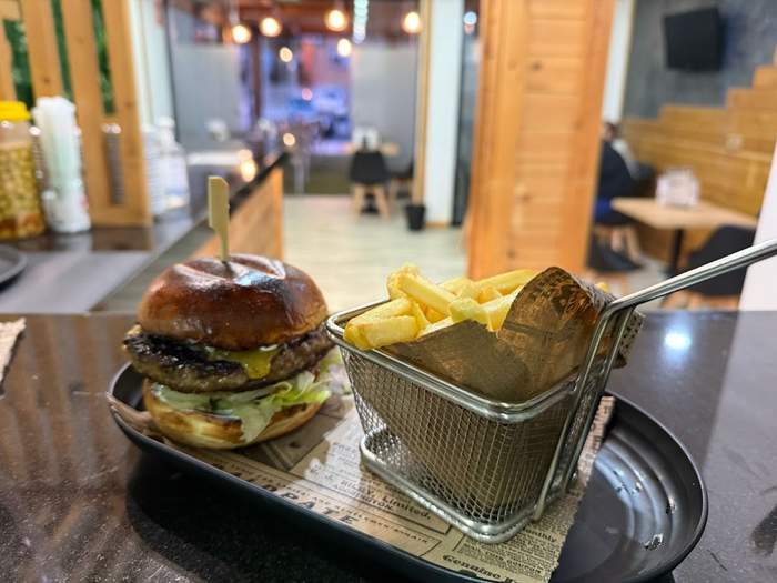 Piola cafetería burguer