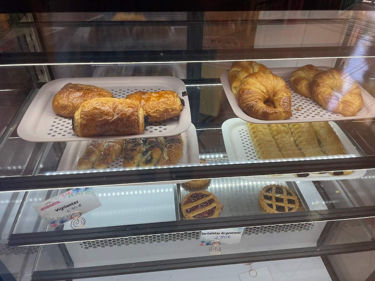 Más que Pan Panadería Pastelería