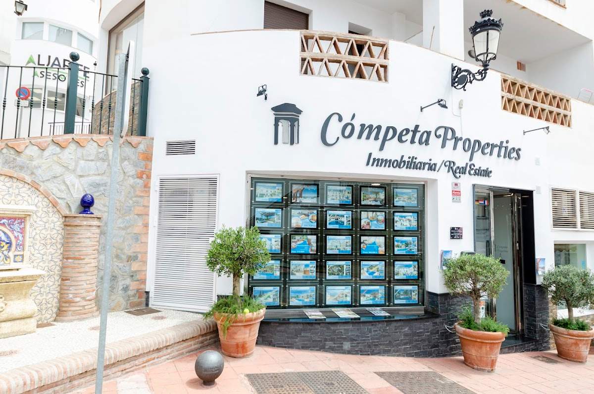 Competa Properties