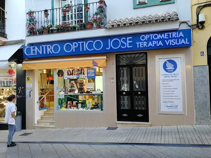 Centro Óptico JOSE