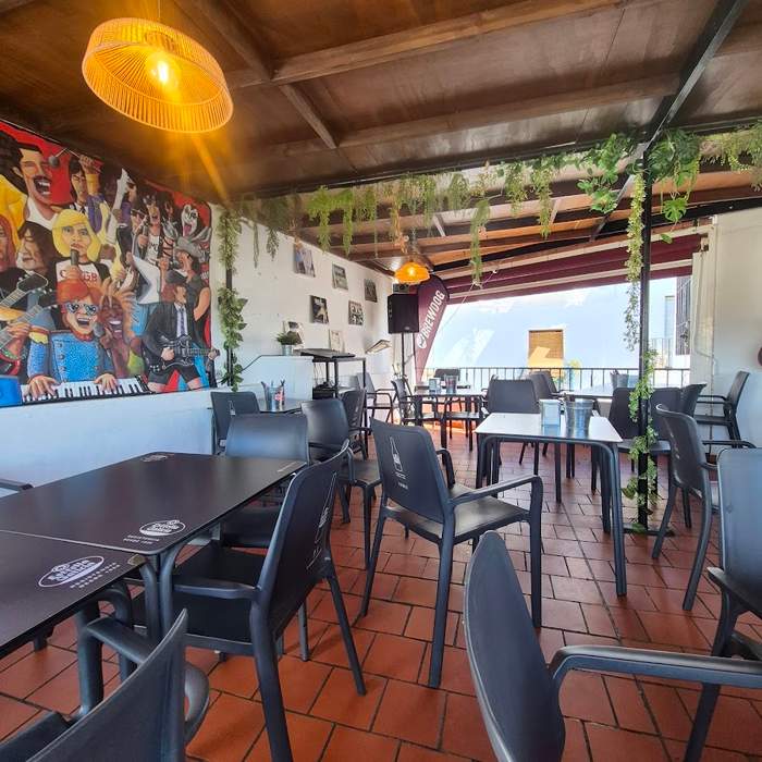El Boquetillo Street Food and Tapas Bar