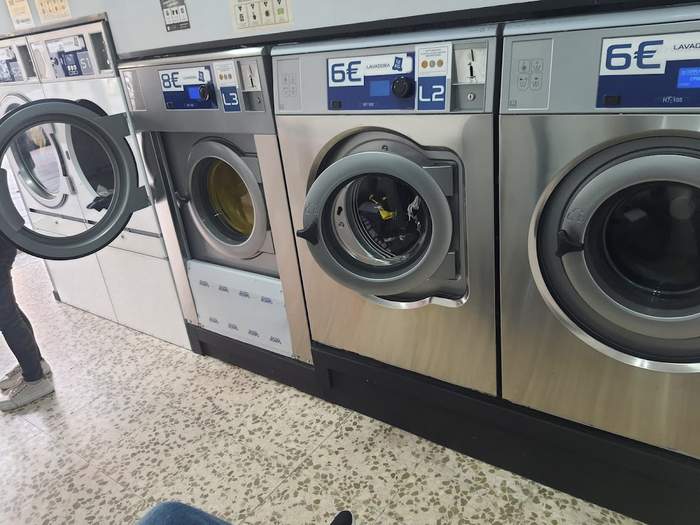 Iwash Laundry | Lavandería autoservicio en Marbella