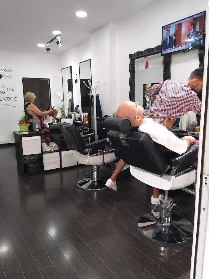 Peluquería Barbería Unisex Bolichitos