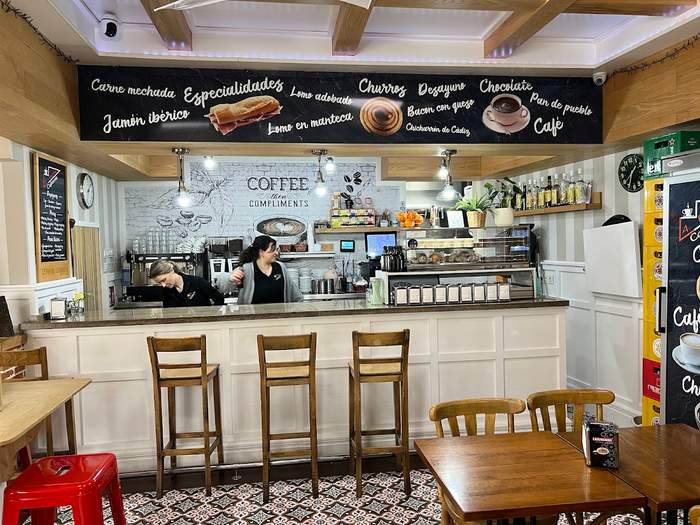 Cafetería Churrería La Esquina