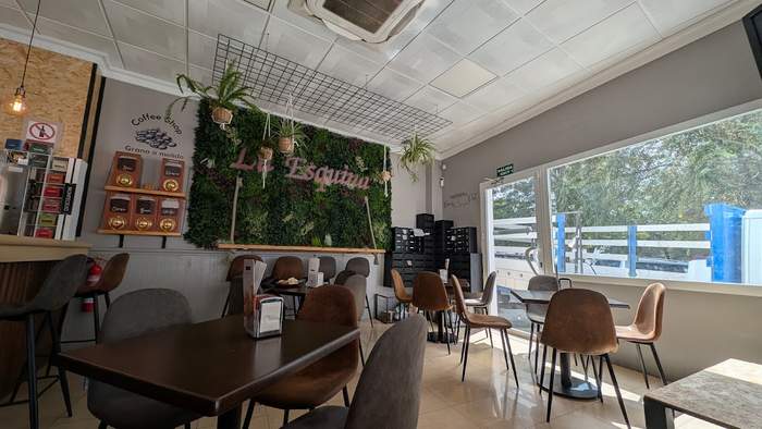 Cafeteria La Esquina