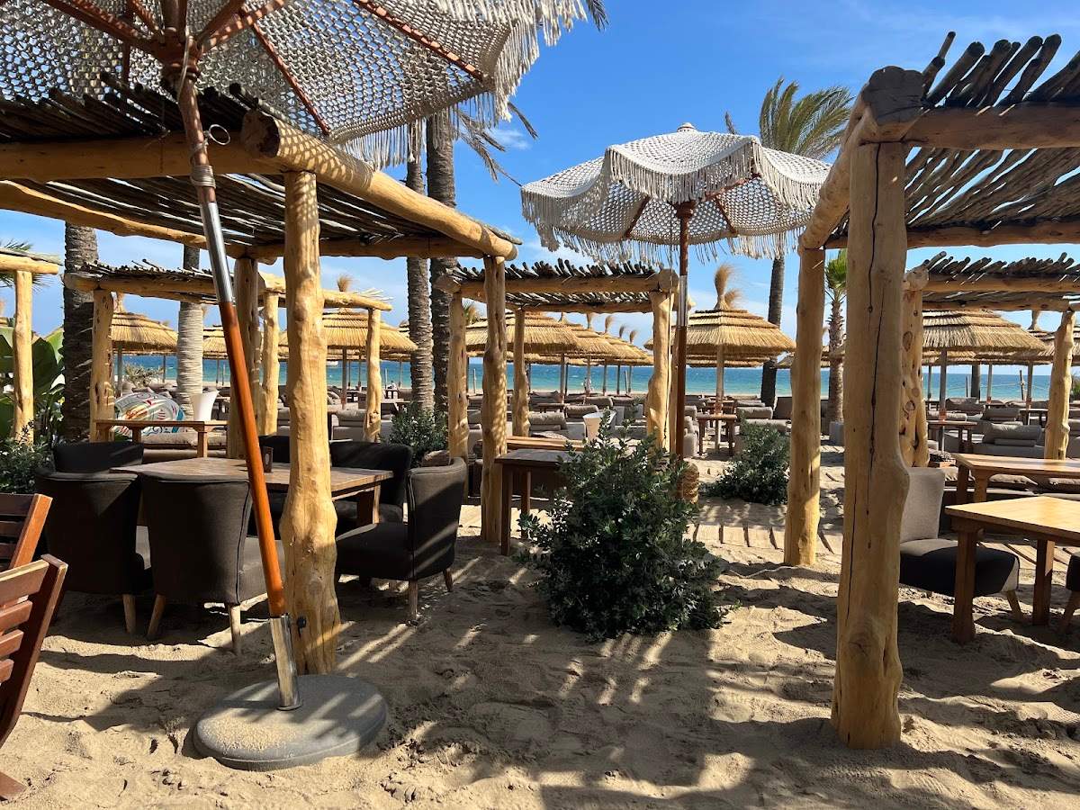 Playa Padre: Beach club & restaurant