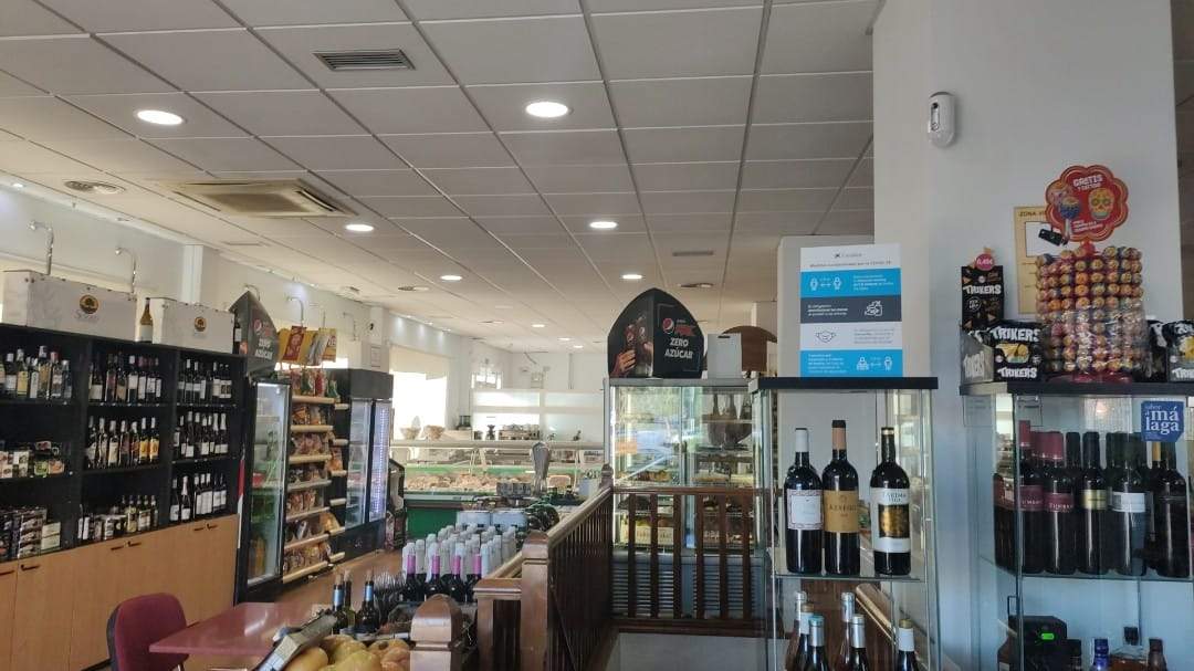 La Despensa De Manolo. Cafeteria restaurante en Benalmádena - Tienda gourmet.