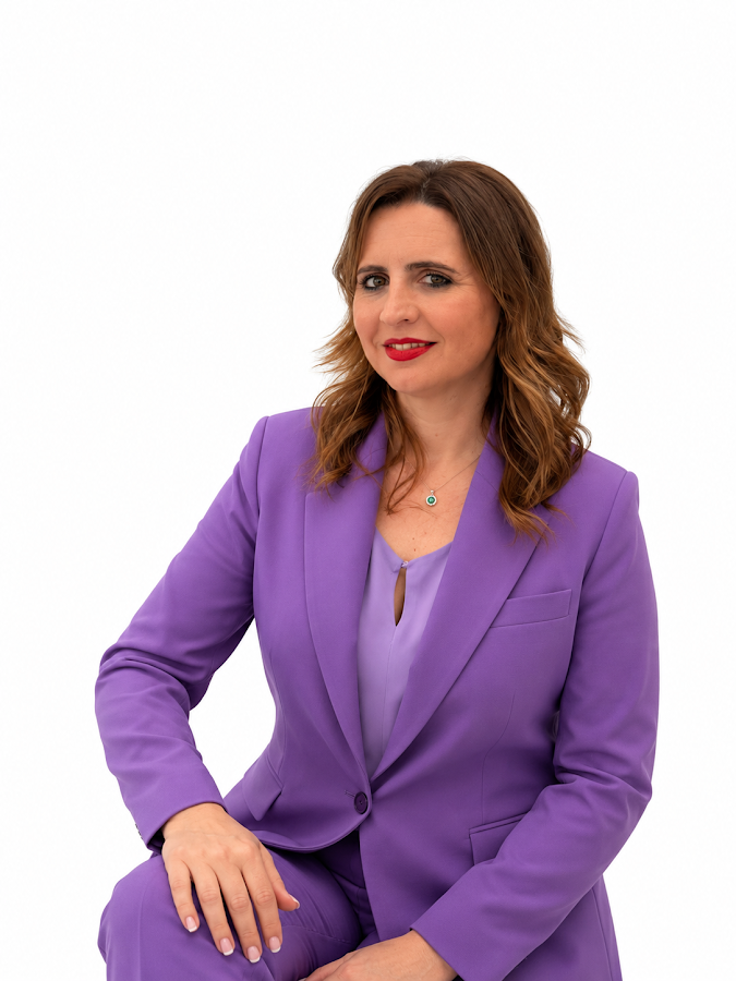 Ana Roncel Abogada