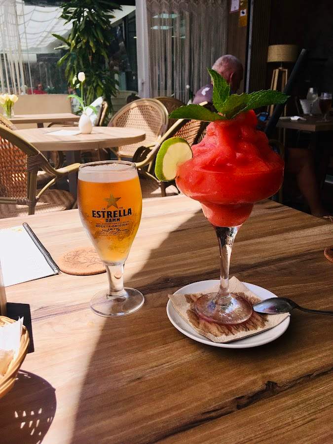 Luna Bar