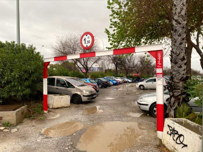 Free Public Car Park
