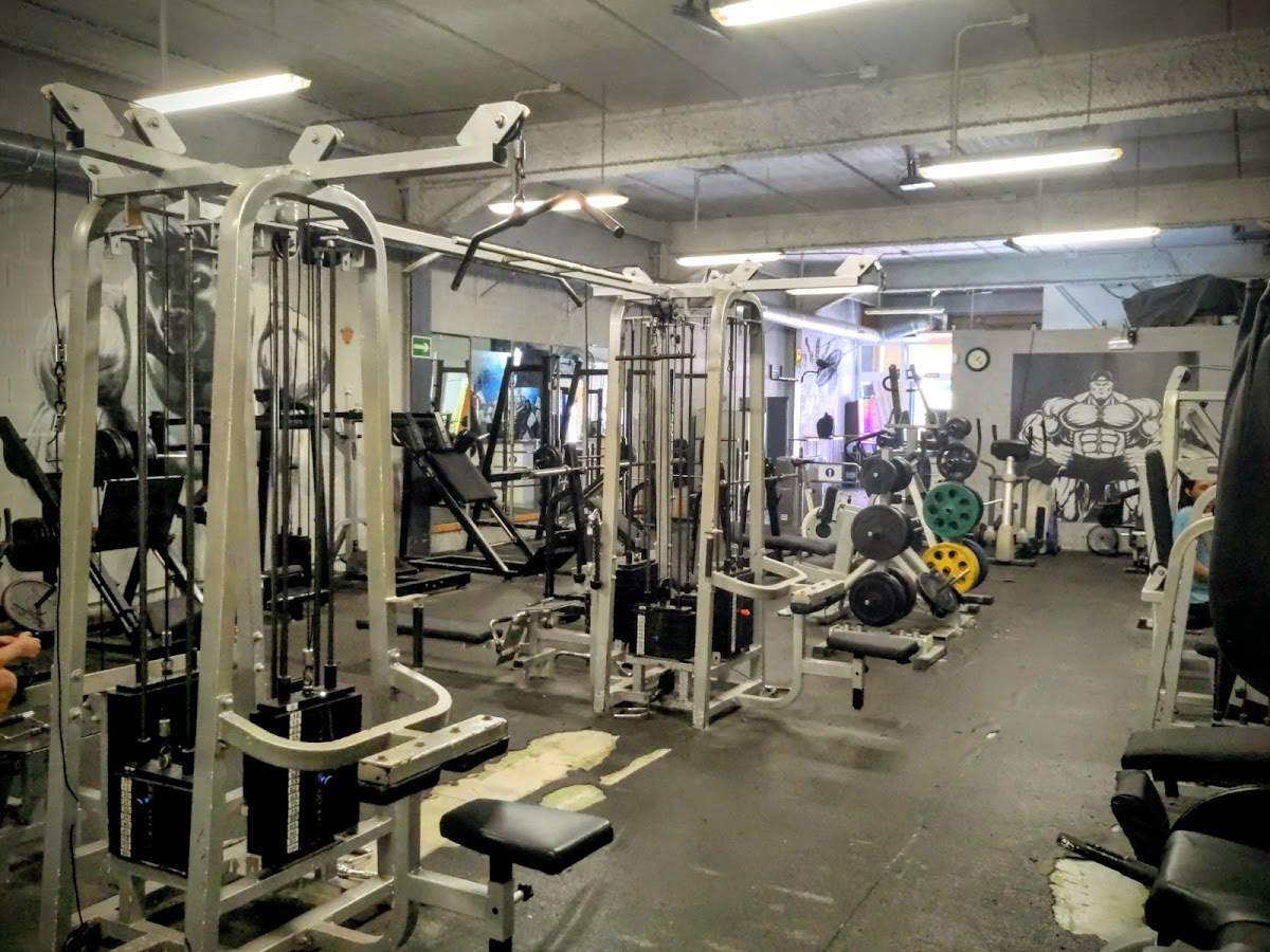 OLD SCHOOL IRON | Gym | Café | Bar