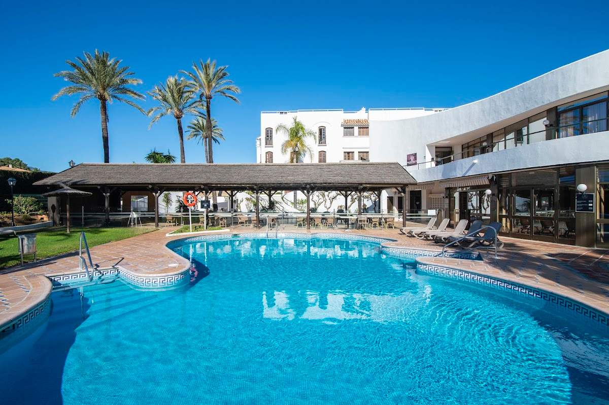 Macdonald Villacana Club
