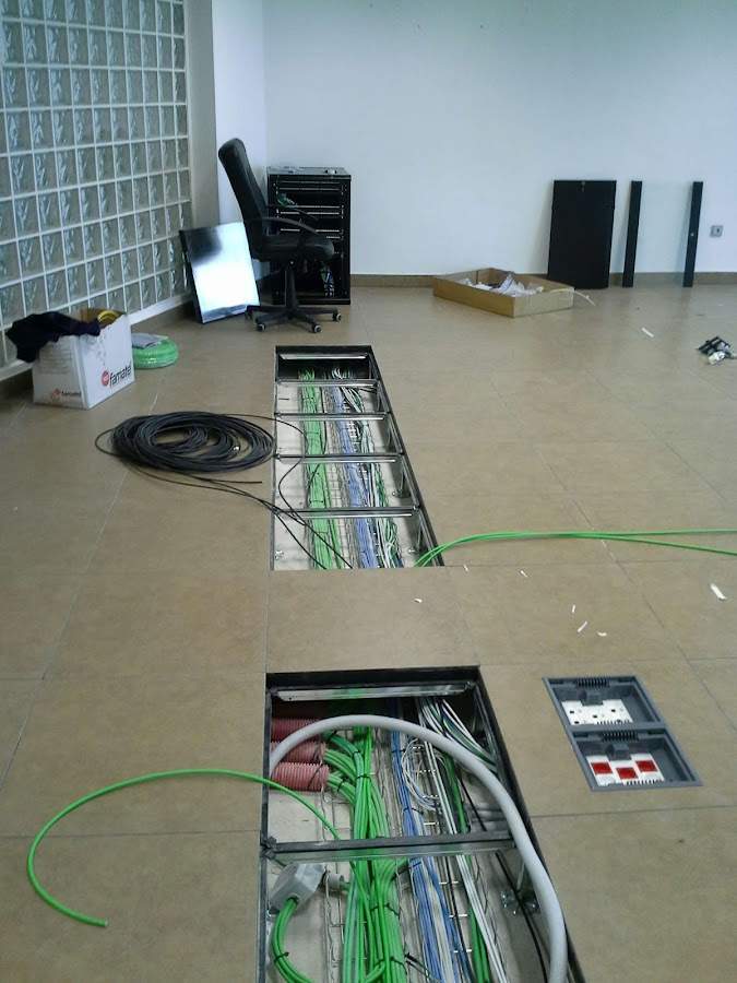 Instalaciones Eléctricas Y Certificados ROMALEC