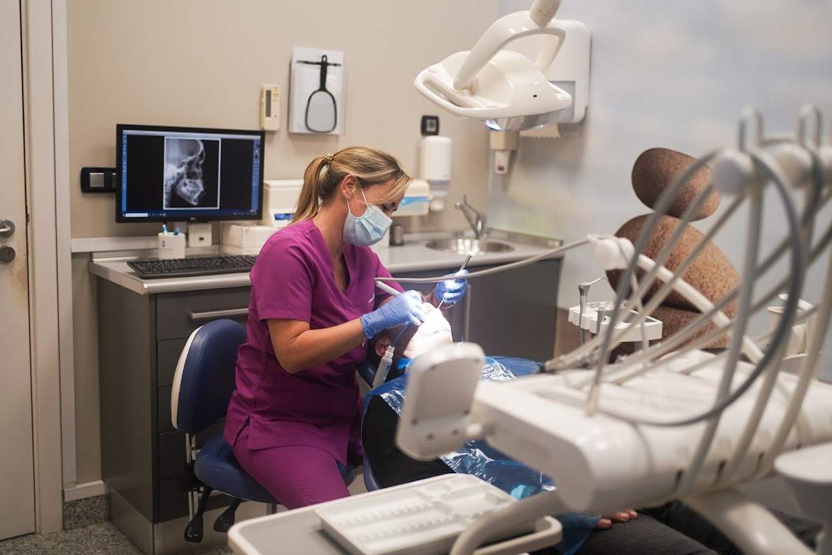 Clínica Dental Queipo Benalmádena