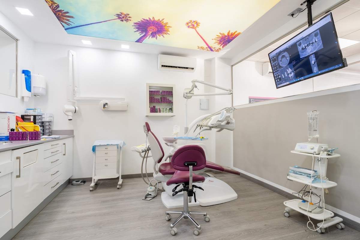 Clínica Dental Grupo Dental Clinics Puerto de la Torre