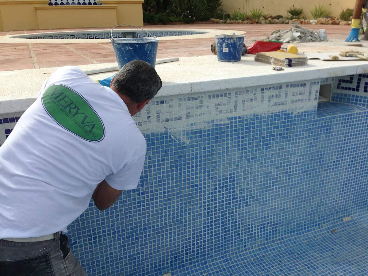 Piscinas y Riegos Meryva S.L