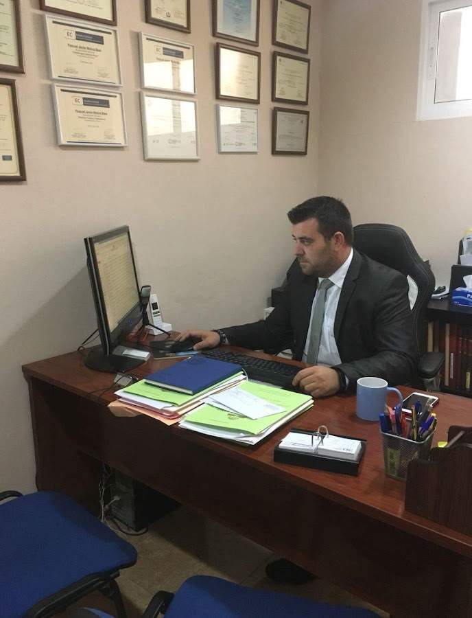 M&C CONSULTING - ABOGADOS - ASESORIA - ADMINISTRACION DE FINCAS